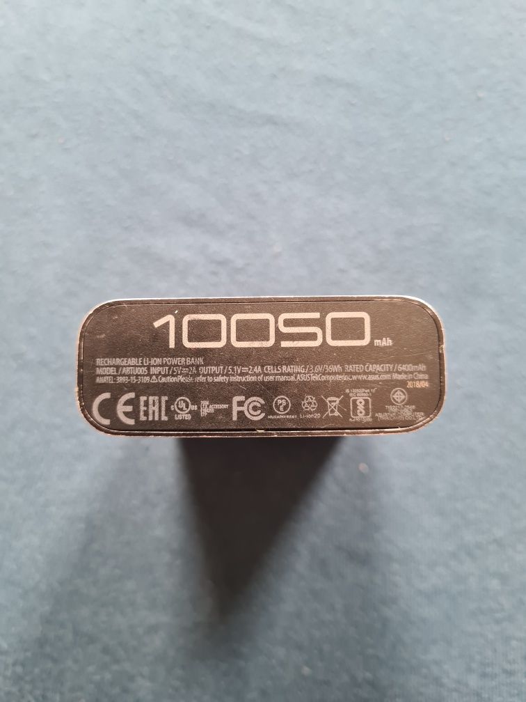 Baterie externa ASUS 10.000mAh + cablu USB