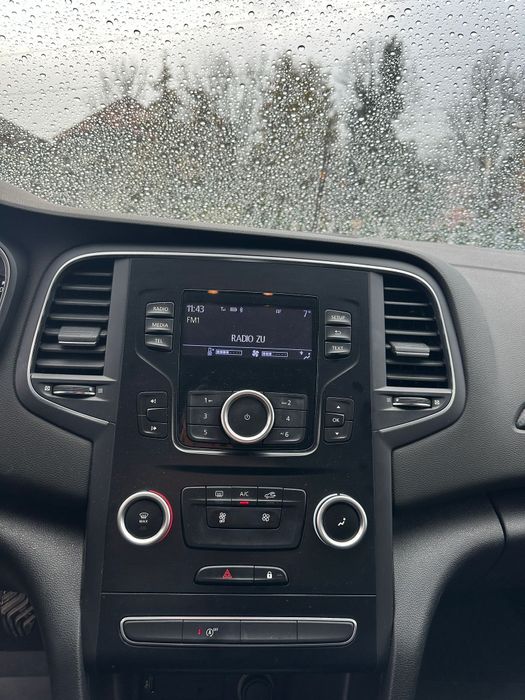 Renault Mégane Sedan ZEN TCe 114 GPF – 2021 | 45.000 km | Stare imp