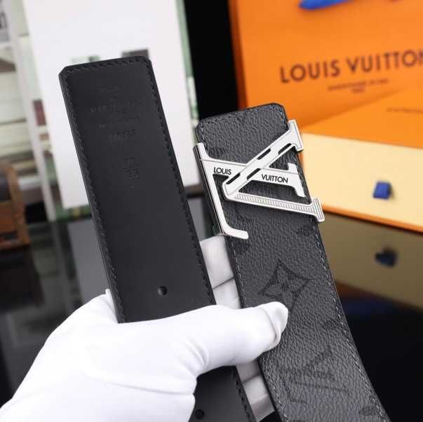 Louis Vuitton колан