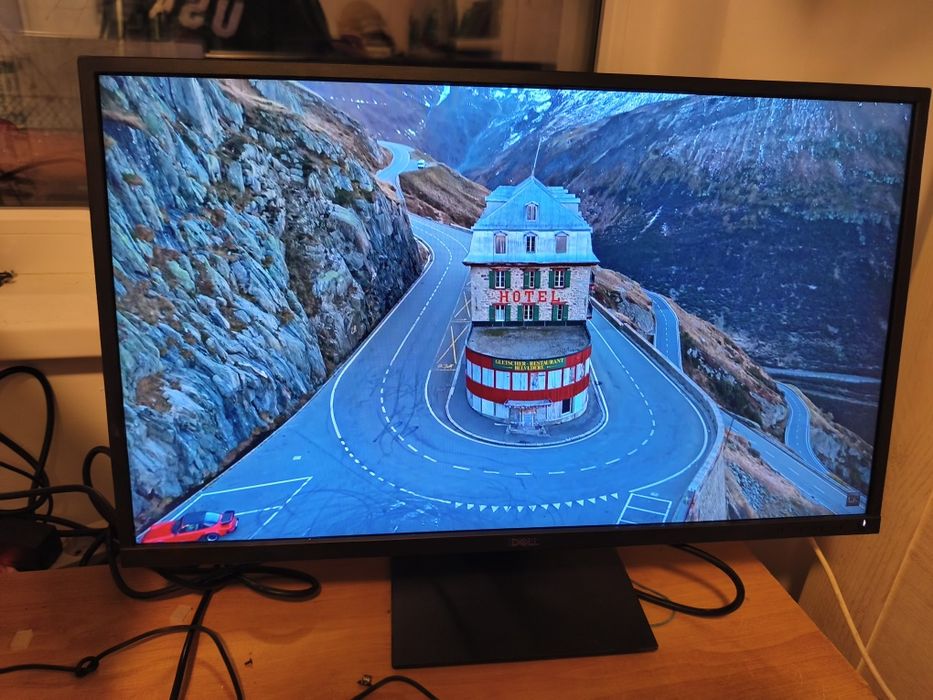 Monitor nou led DELL ips full HD diagonală 27" HDMI