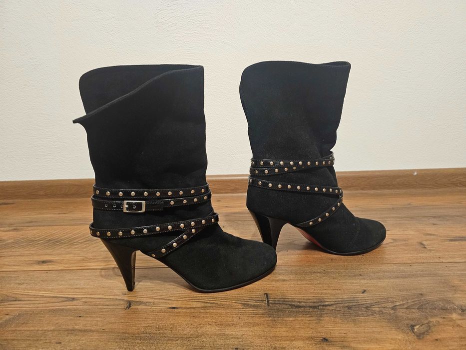 Обувки на ток , не са носени.