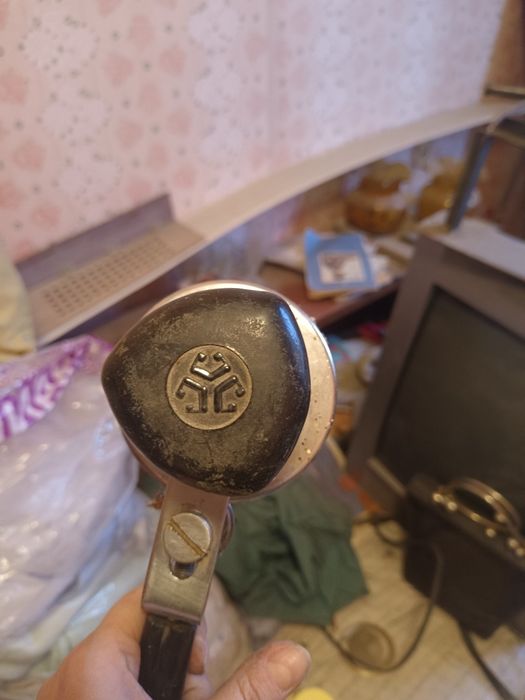 Закаточный ключ для банок. Есть две штуки.