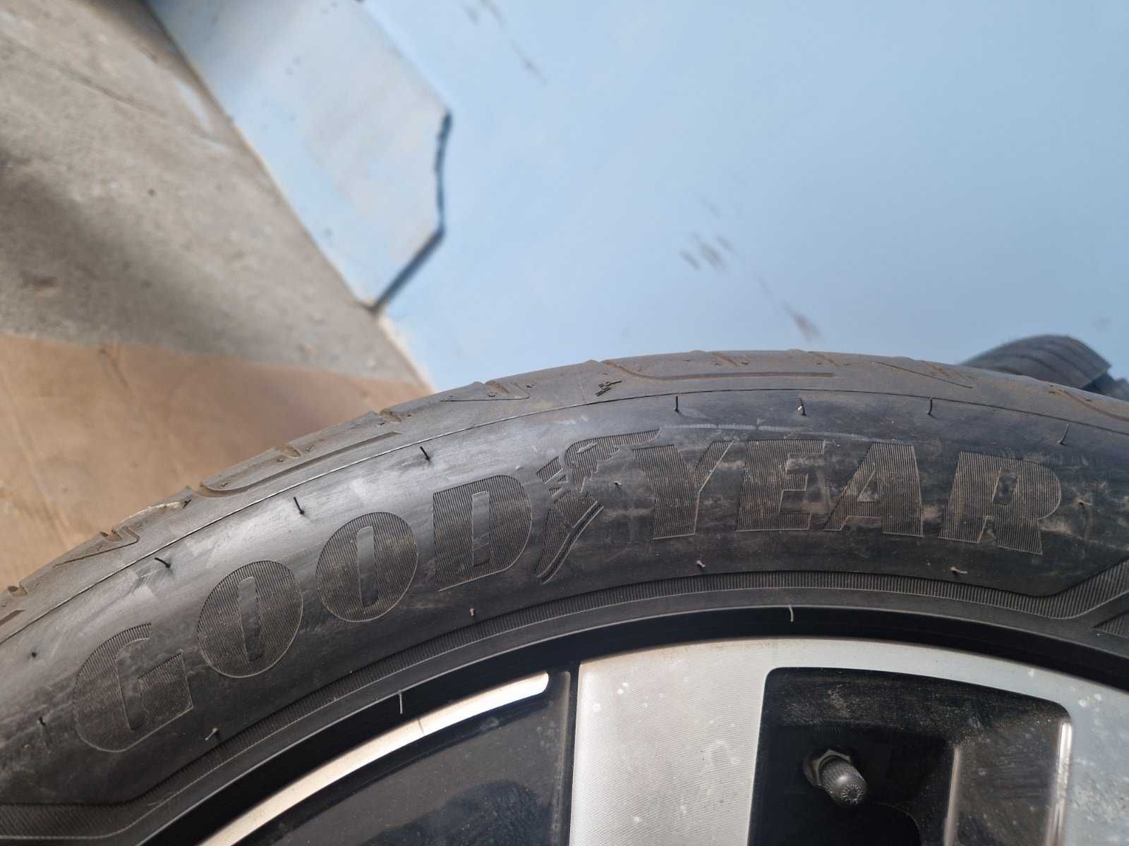 4 броя гуми Goodyear  R20 255/50/
DOT 4019