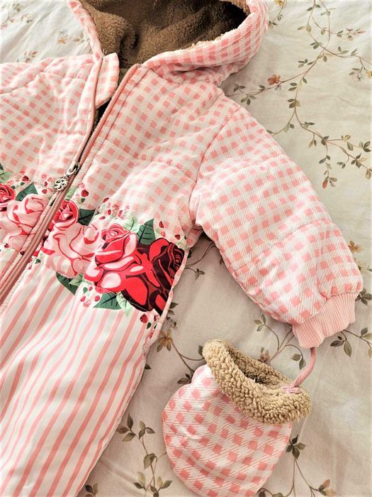 Бебешки ватиран космонавт за момиченце, размер 3 месеца