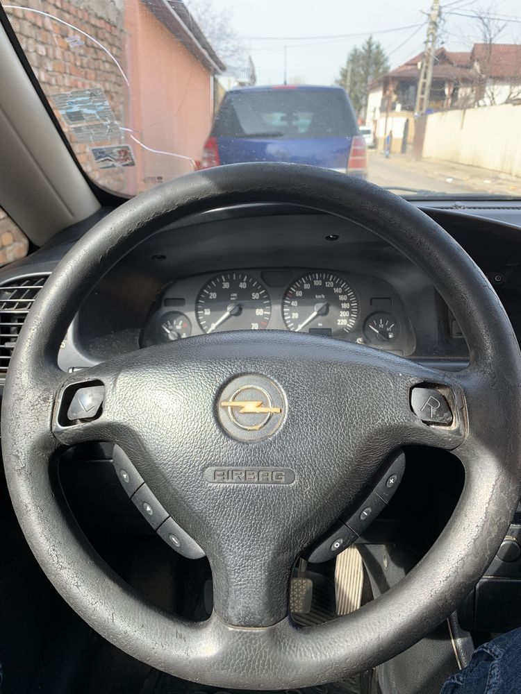 Opel zafira  1.8