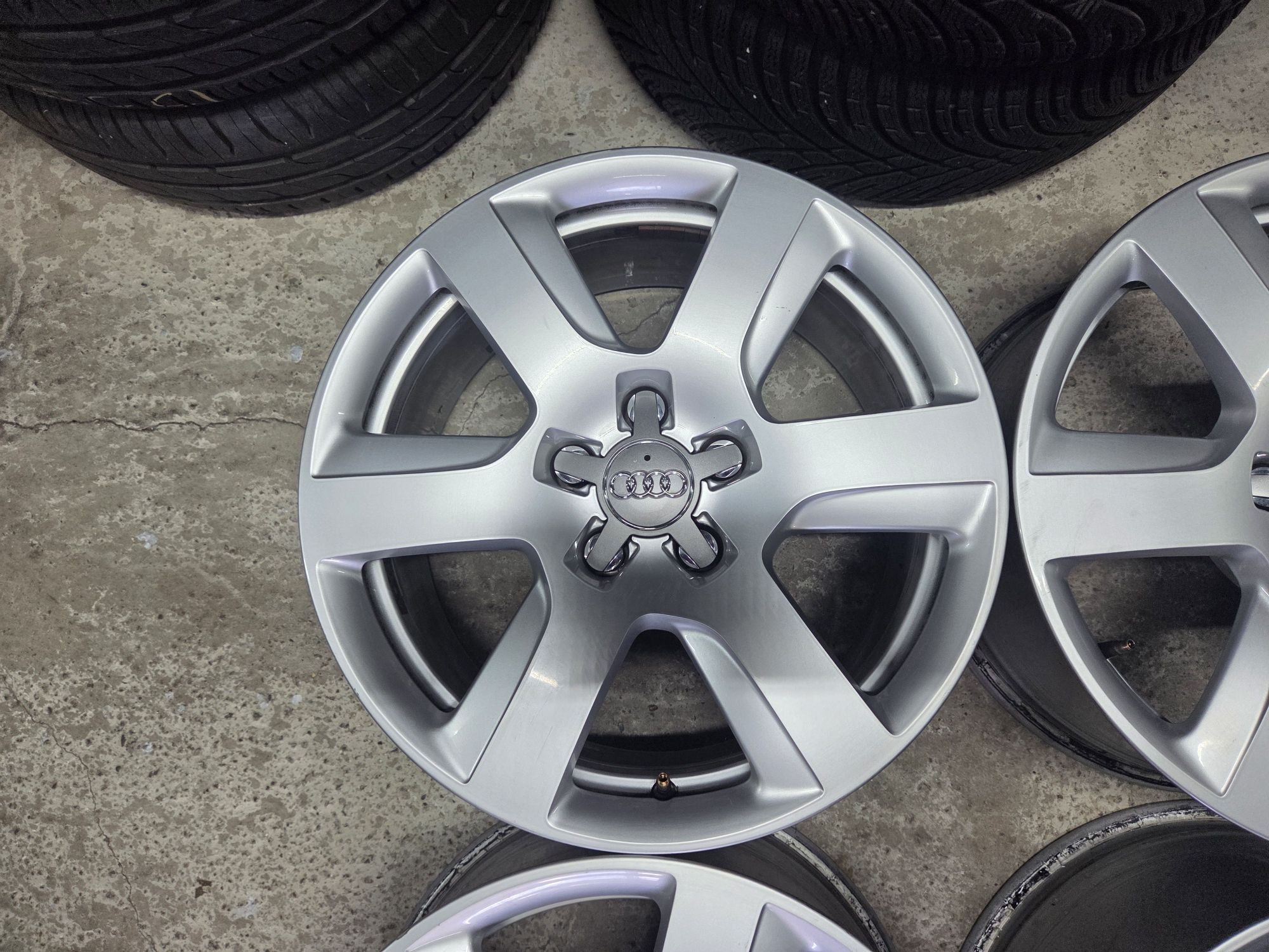 Set Jante Aliaj Audi A3 A4 A5 A6 Q5 5x112 pe 17