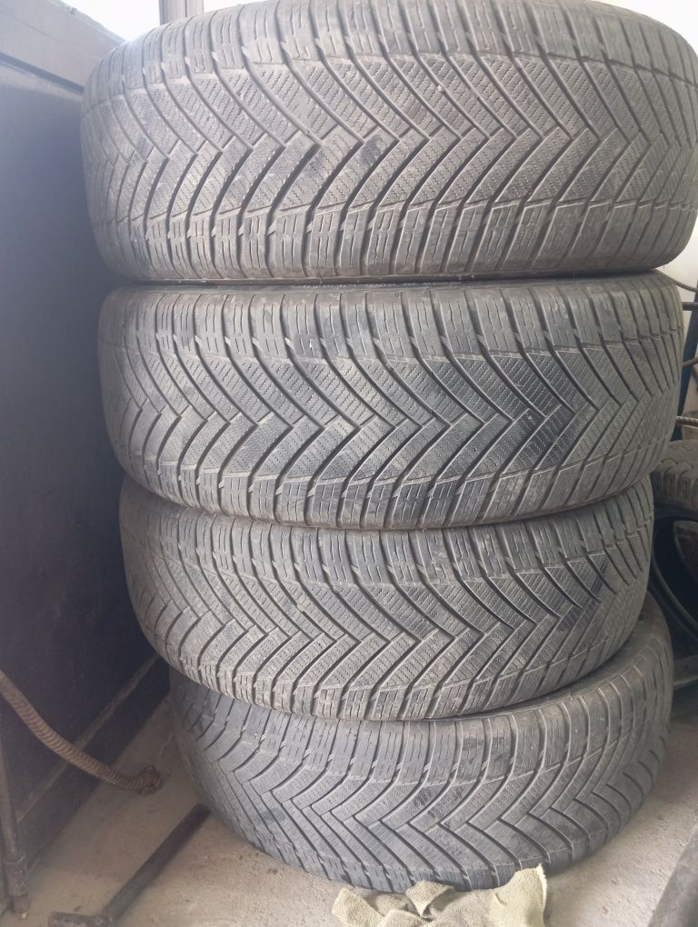 235/55ZR19 Imperial All Season Driver
