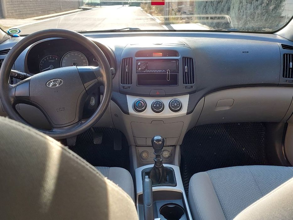 Hyundai avante 2008 yil 150 min yurgan