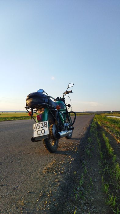 Продам мотоцикл ИЖ Планета 3 1981 года