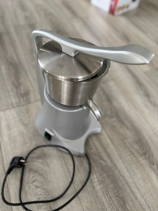 Storcator citrice profesional Metro