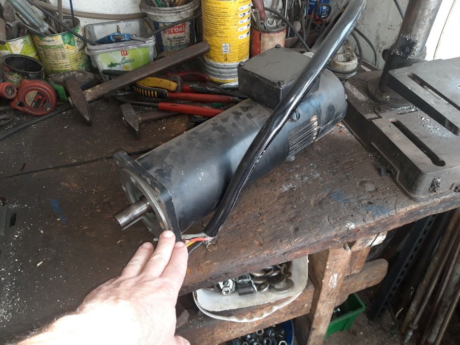 Servomotor -dinam-generator