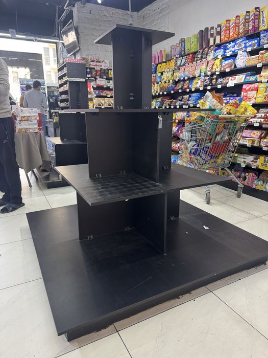 Полка, витрина для магазина