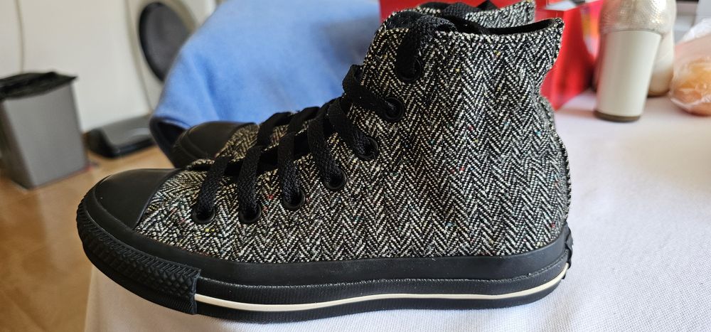 Adidași Converse mărimea 35