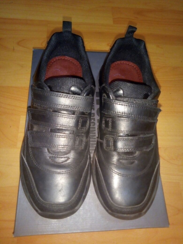 Туфли Clarks на мальчика