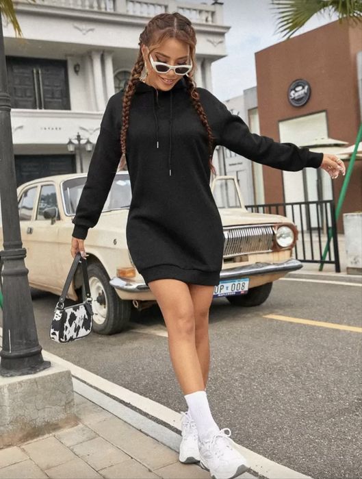 Черна ватирана рокля hoodie