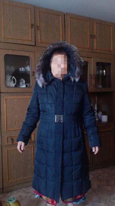 Продам пуховик теплый