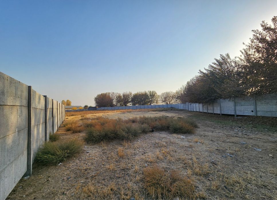 Продаётся земля.