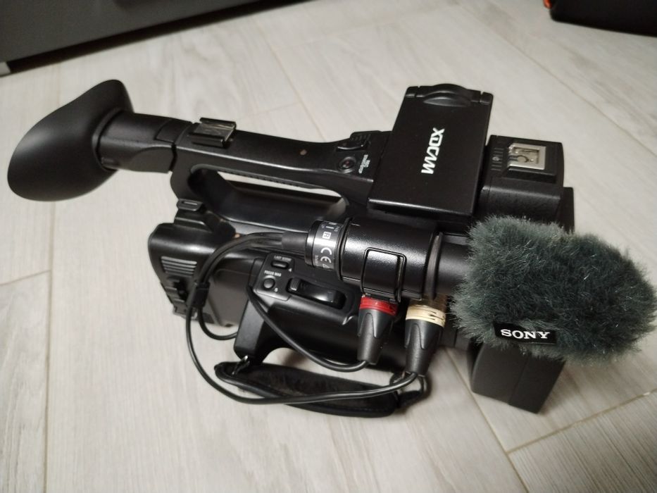 Vând Camera video Sony PXW-Z150