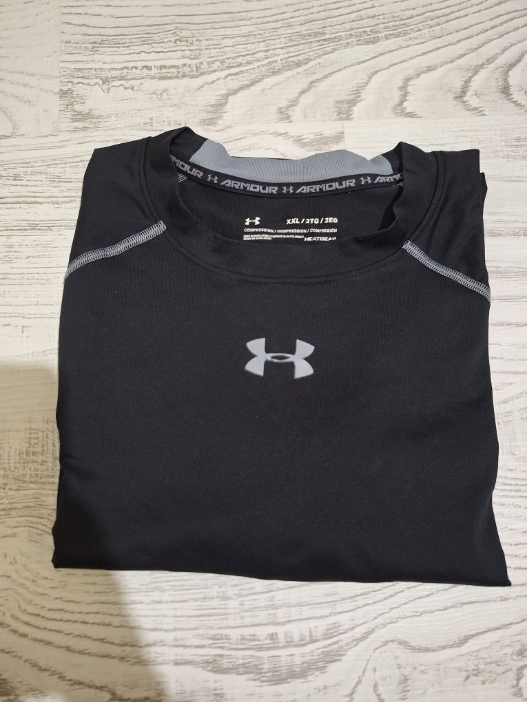 Спортна блуза Under Armour