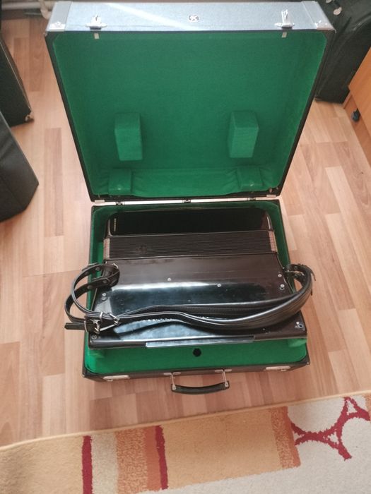 Hohner Atlantic IV N de Luxe