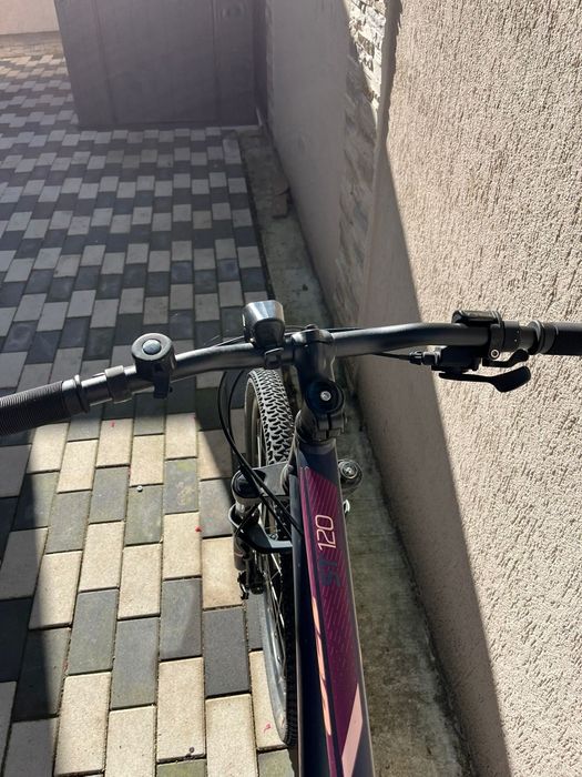Bicicletă  în stare foarte bună.
