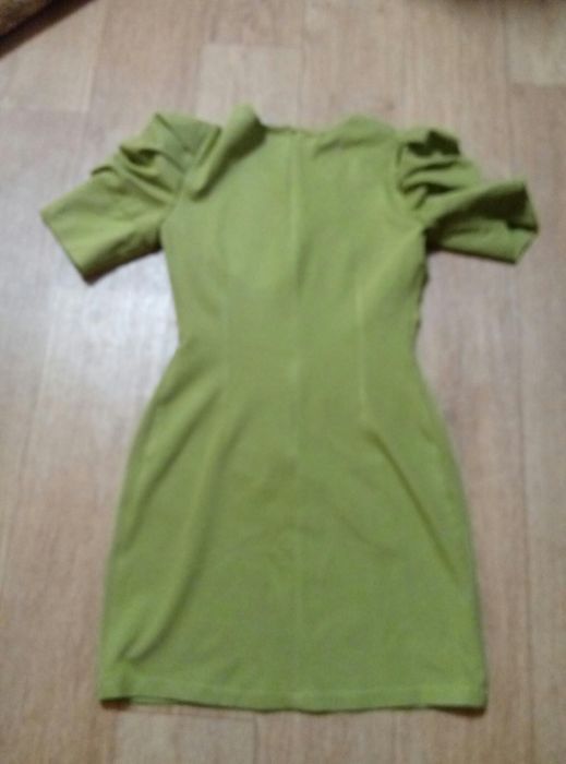 Продам новое платье