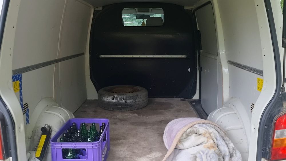 Doua Volkswagen Transporter T5