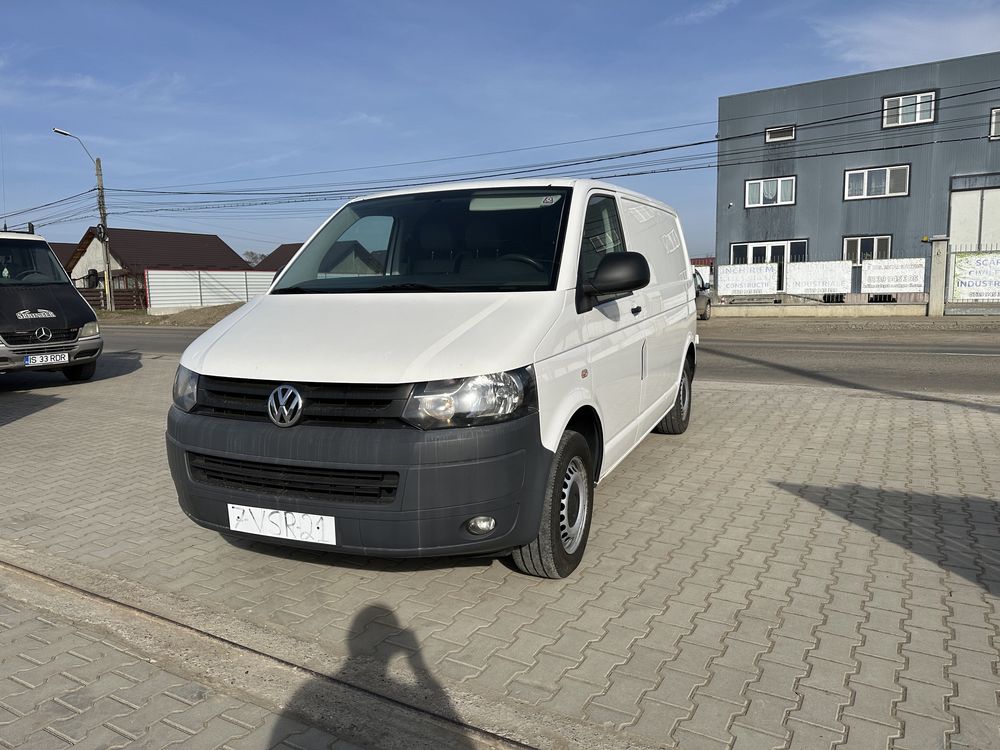 Volkswagen Transporter 2.0 TDI 102 CP 2012