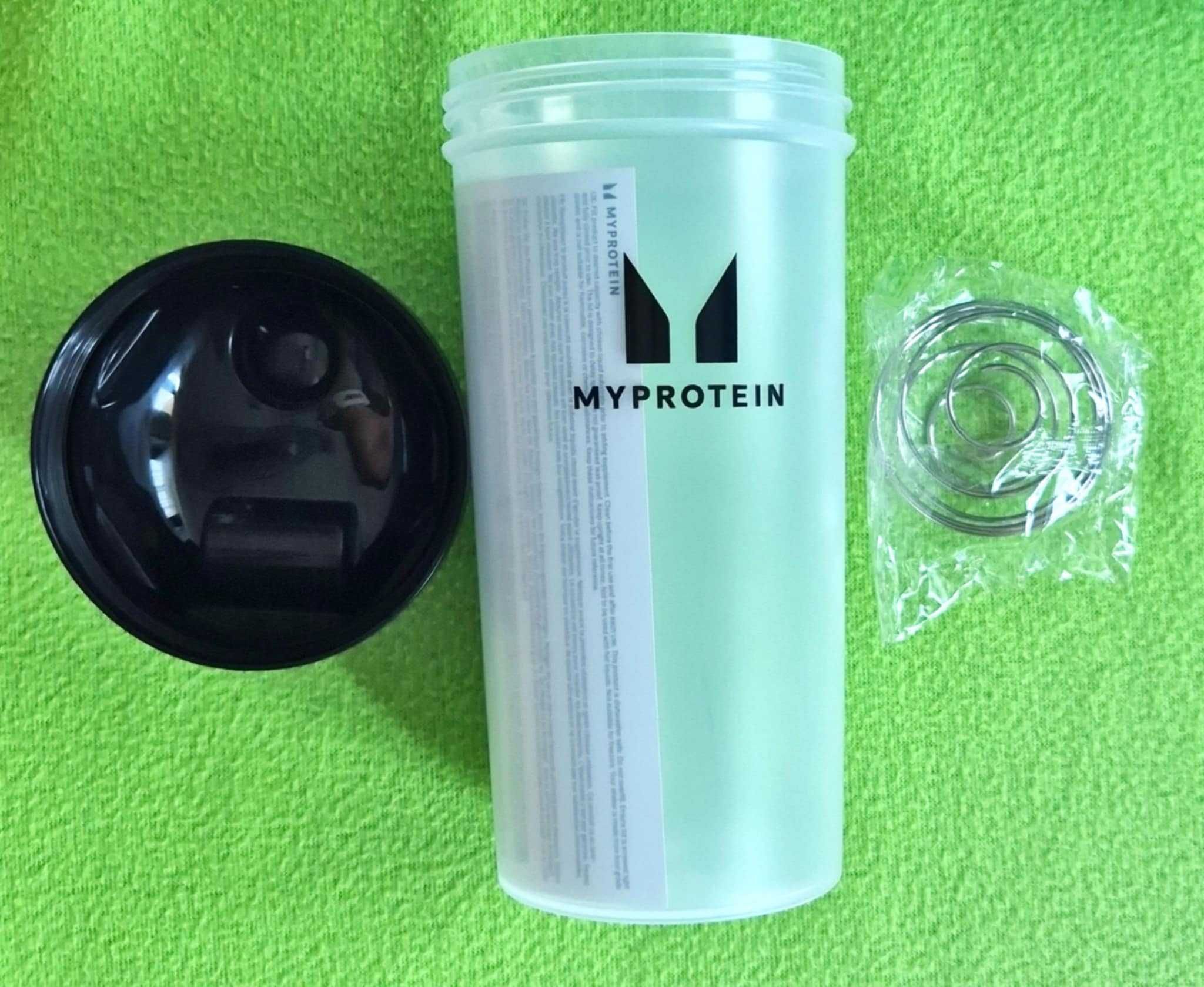 MyProtein Пластмасов шейкър + Спортна бутилка за вода- прозрачен/черен