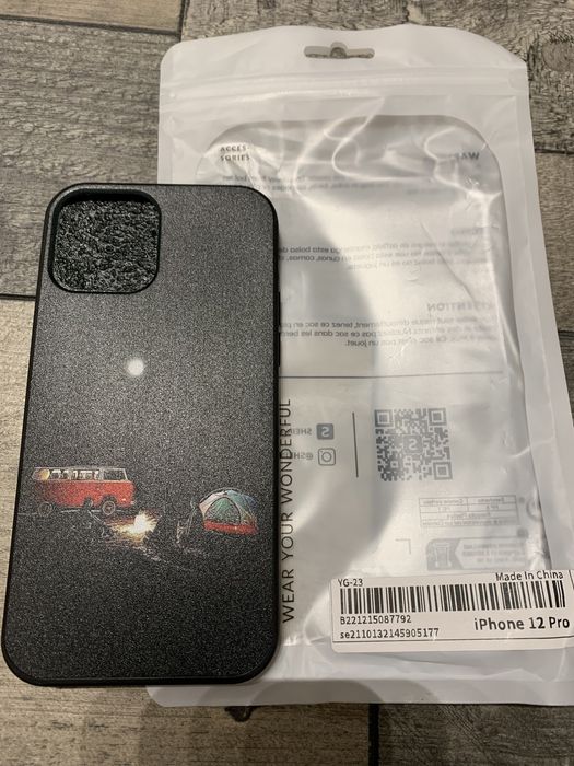 Vând husă Silicon Apple 12 Pro