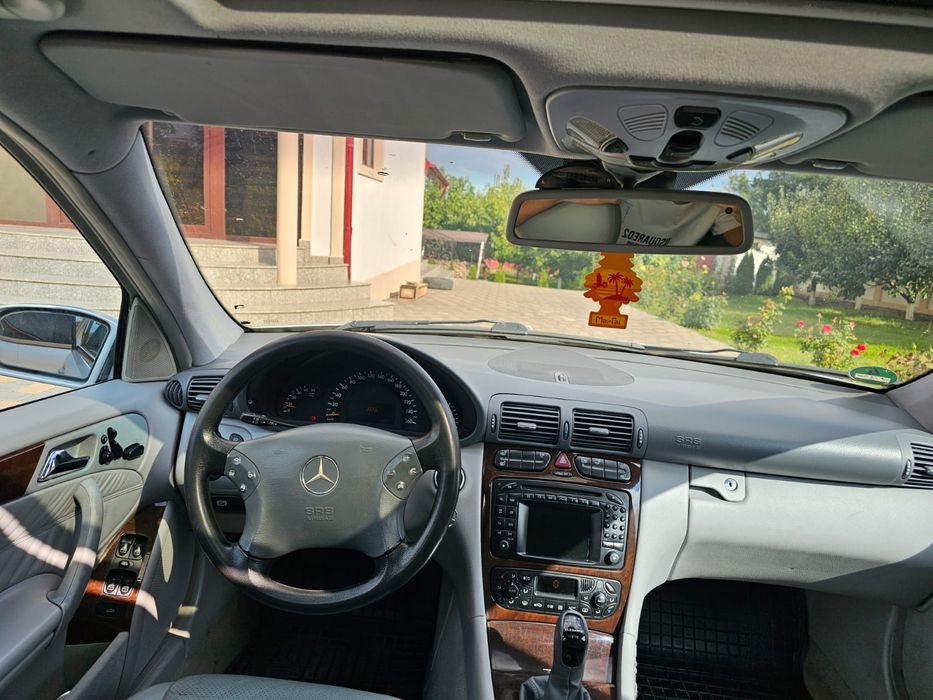 Vand Mercedes c class trapa ventilație