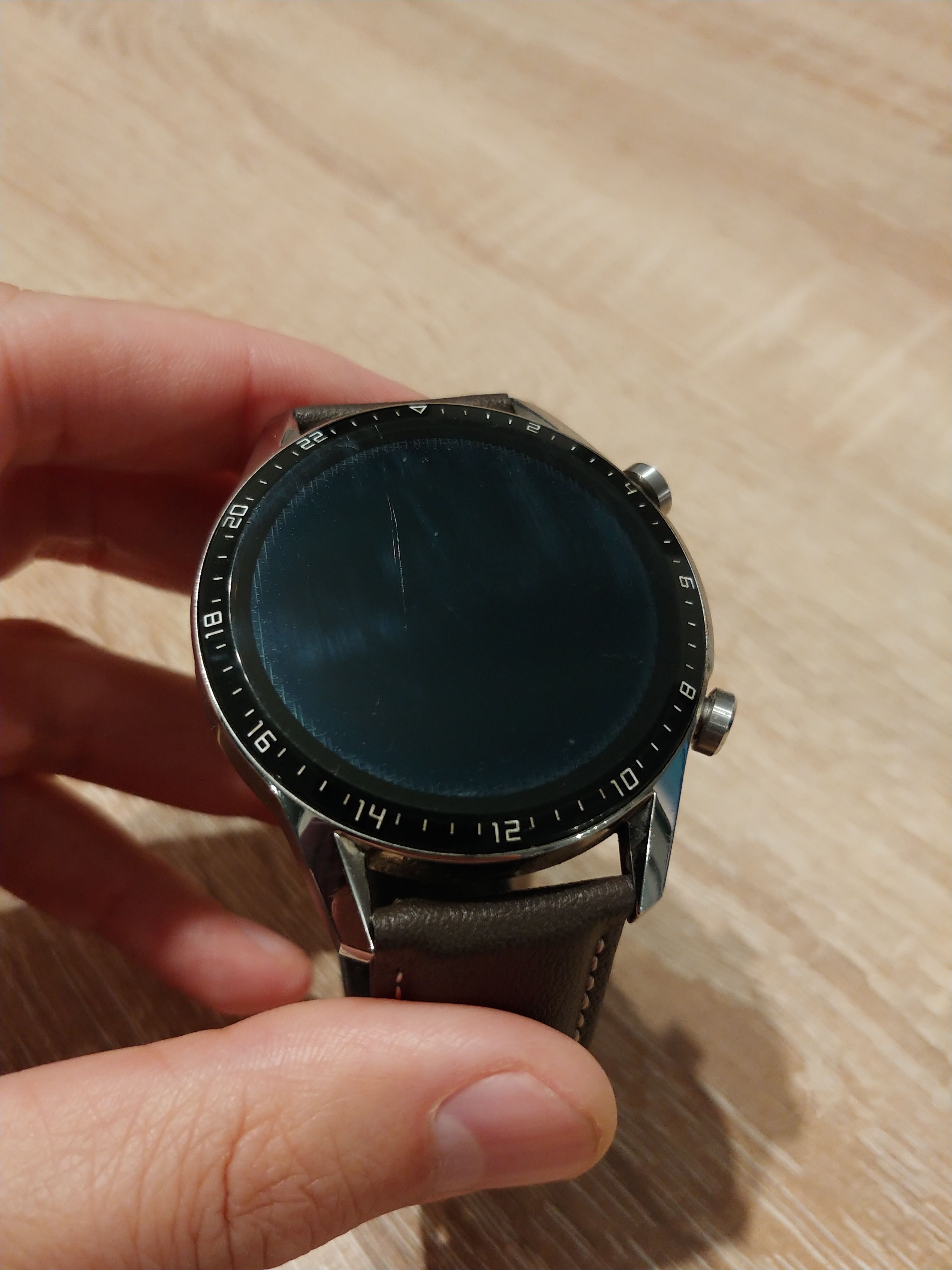 Smartwatch Huawei GT 2, Stand de incarcare din aluminiu