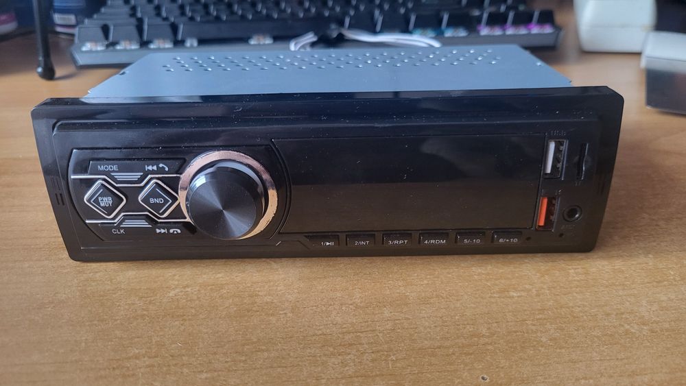 Радио касетофон сд за кола