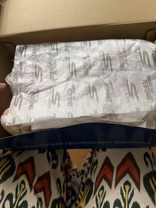 Skechers женская обувь.
