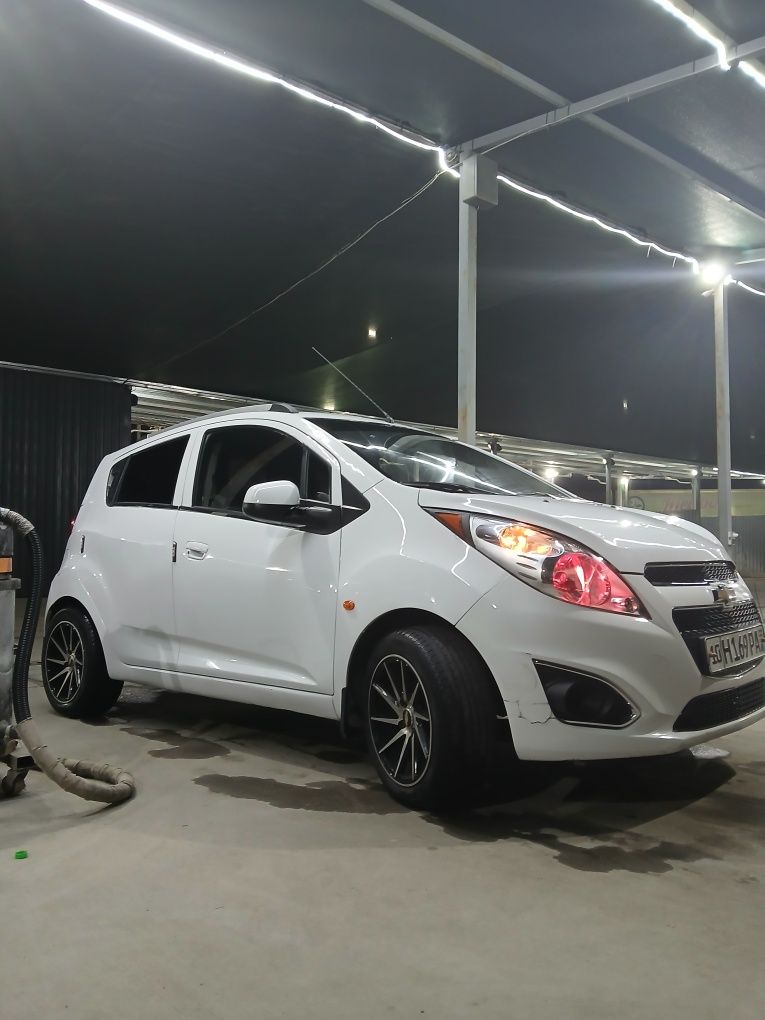 Chevrolet  spark