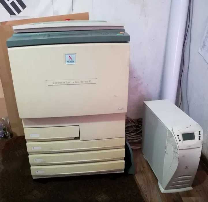 продавам xerox dc12 за части или стягане