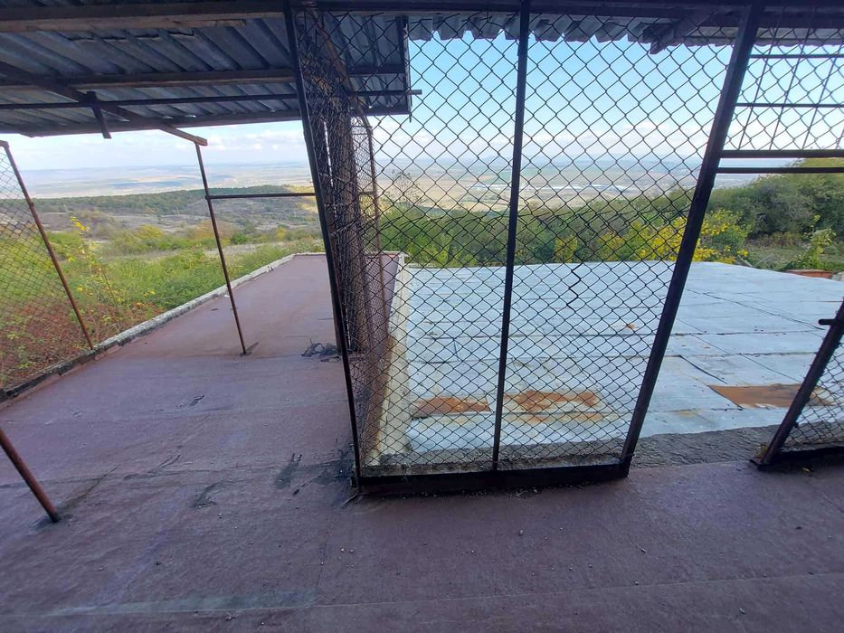 Индустриален имот с парцели, с. Момино