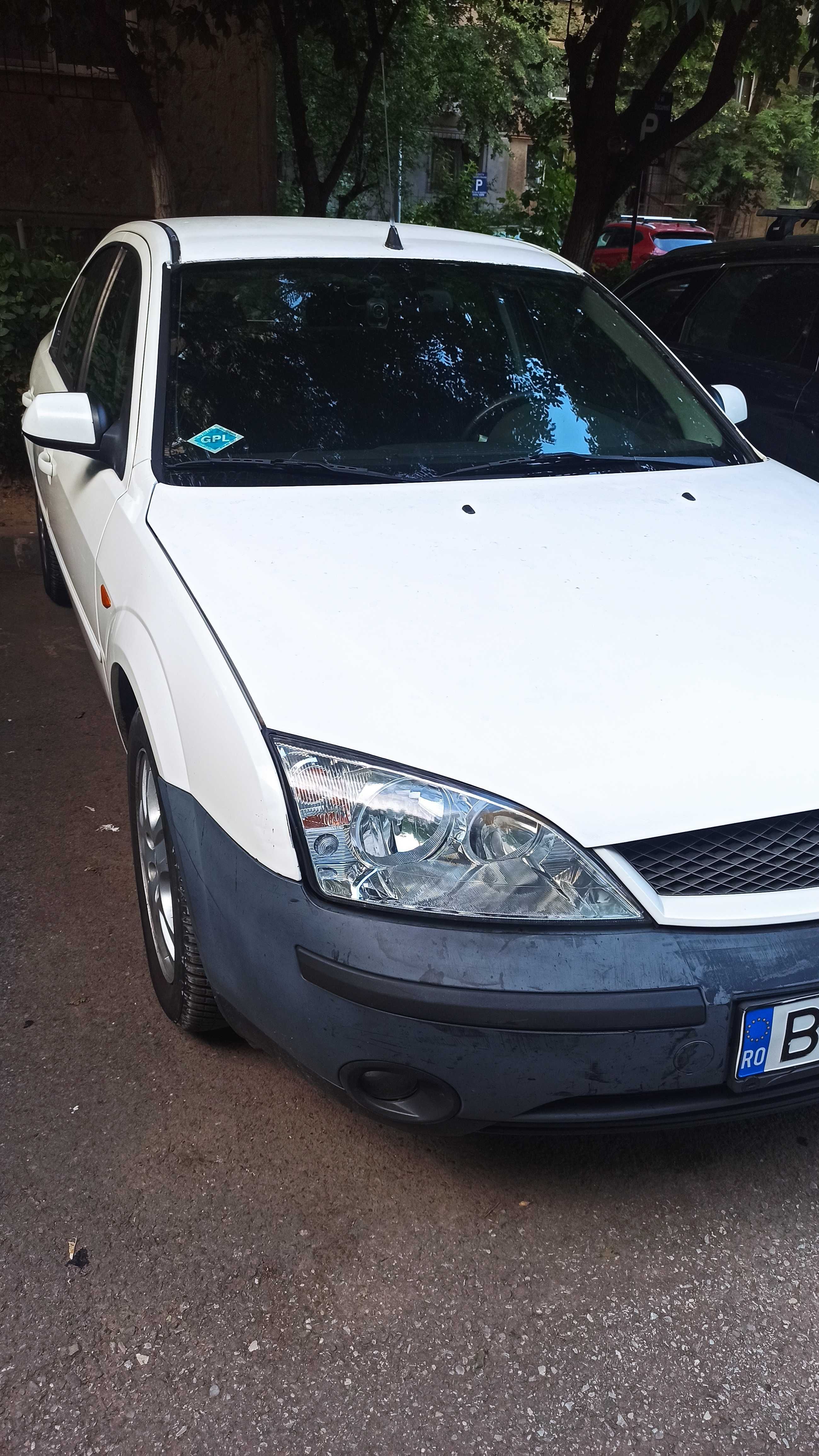 FORD Mondeo mk3 2002 1.8 benzina si GPL, echipare GHIA