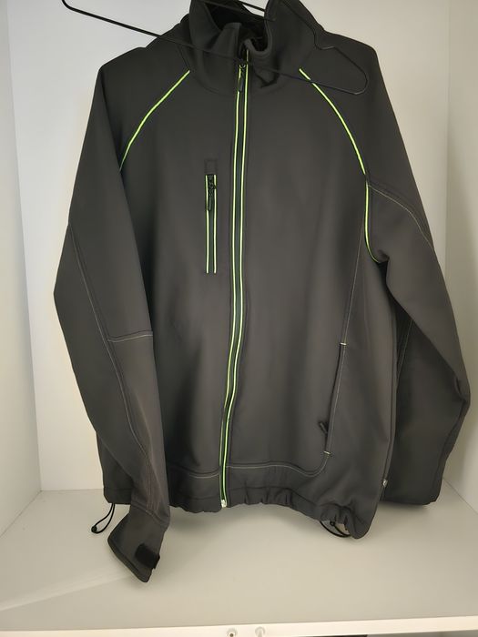 Geacă de bărbați, purtată o dată