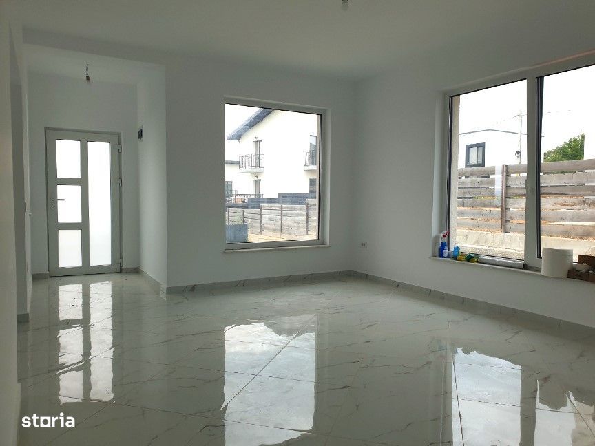 IASI– Valea Lupului– Casa plan parter cu 4 camere+ garaj- 460 mp teren