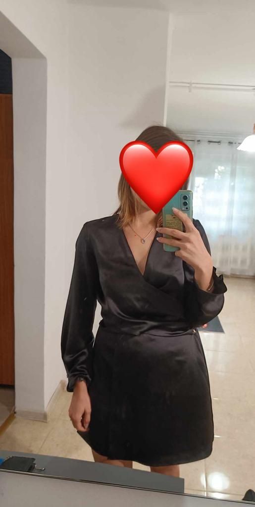 Rochie neagră Zara din satin