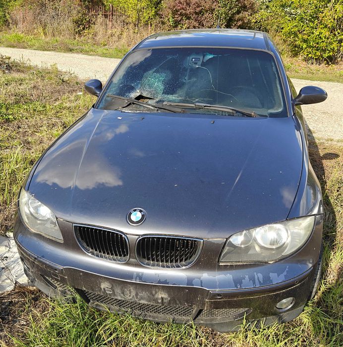 BMW E87 116i (avariat/pentru piese)