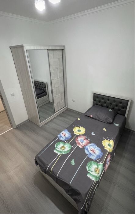 3х комнатная квартира Яшнабаский район. Олмос метро