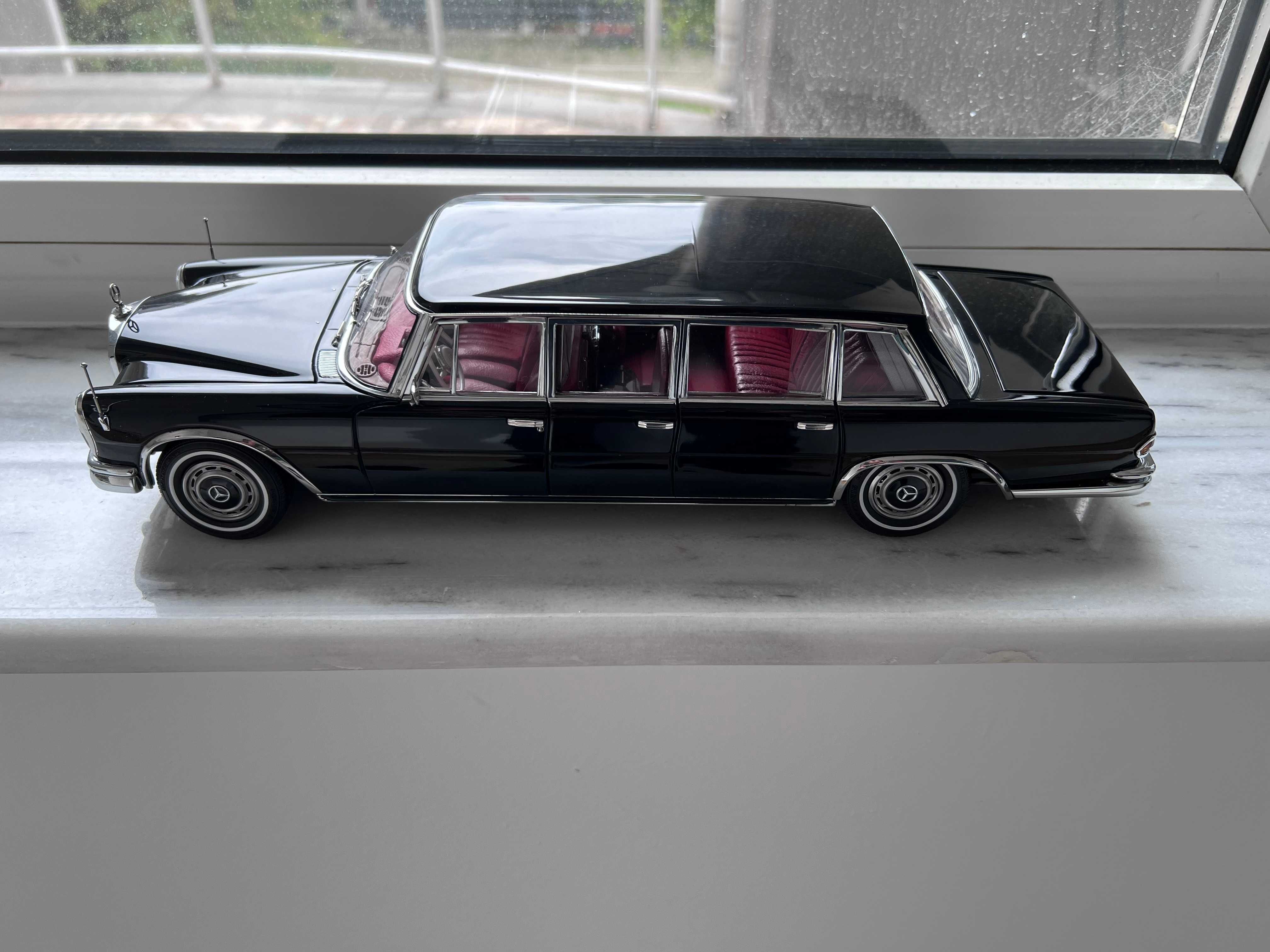 Macheta Mercedes Benz Pullman 600 CMC 1:18(nu Autoart)