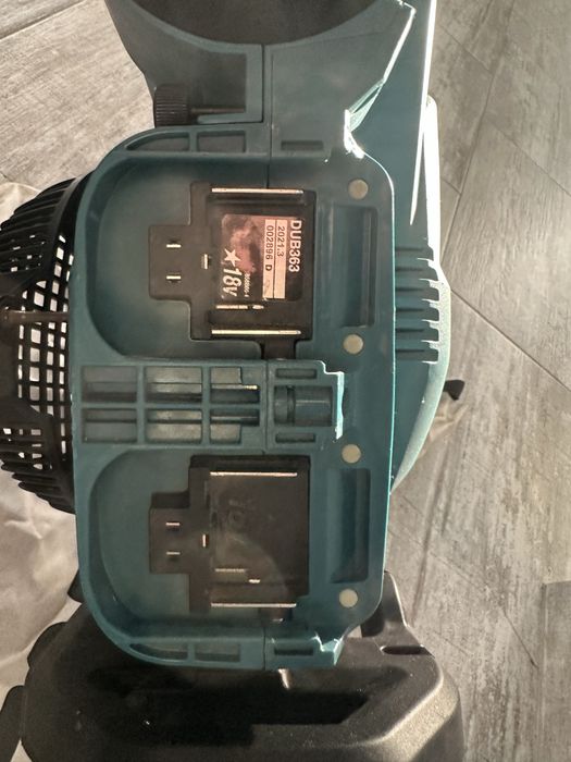 Aspirator Suflanta frunze Makita