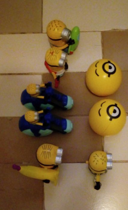 Лот с 8 броя фигурки на Миньоните на mcdonalds / макдоналдс и други