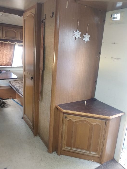 Rulota Hobby lunga pt 5 persoane