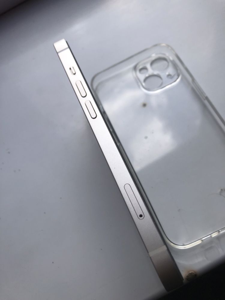 iPhone 13 128gb Новый почти, акб100