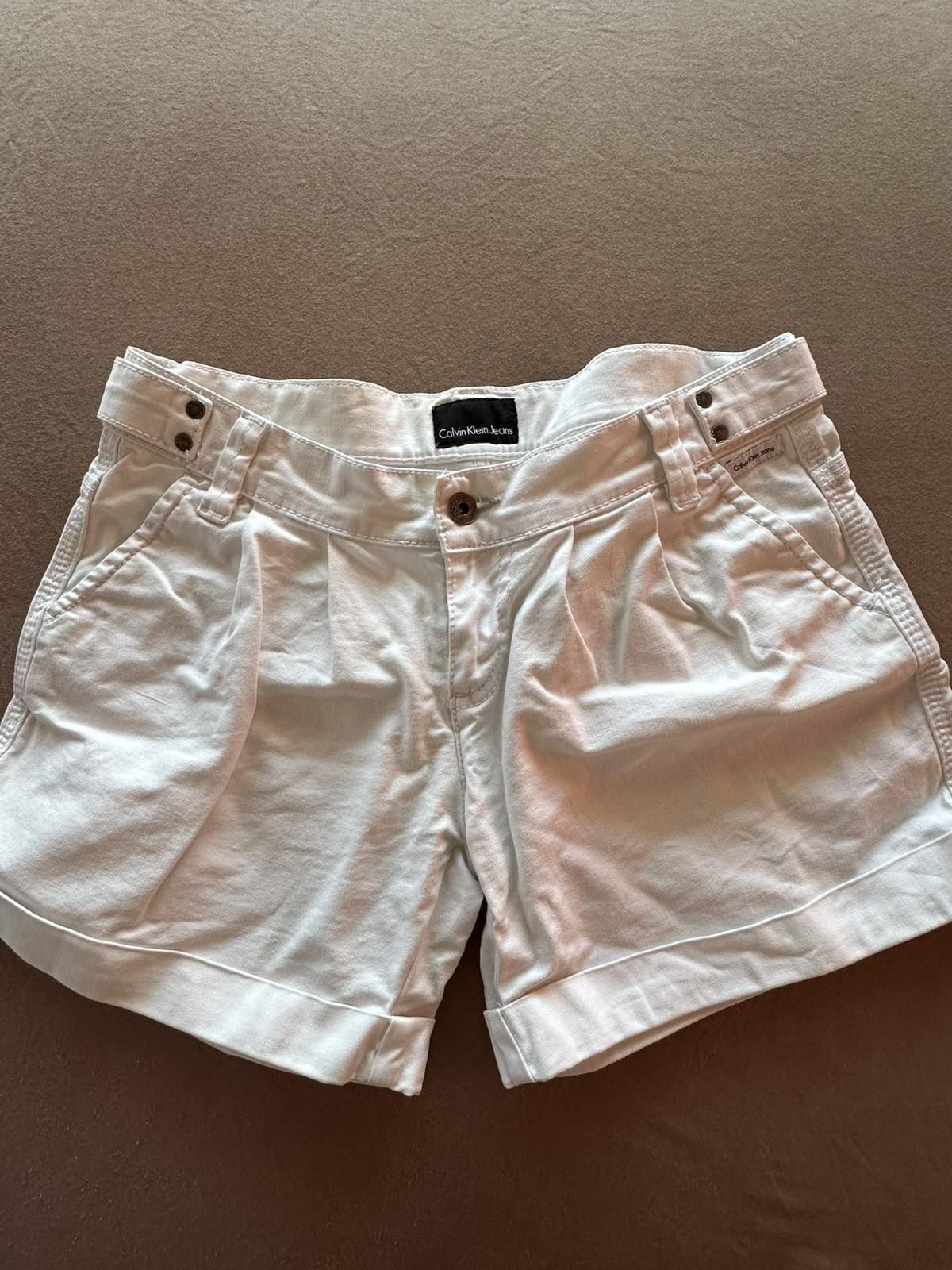 Оригинални панталони на Calvin Klien