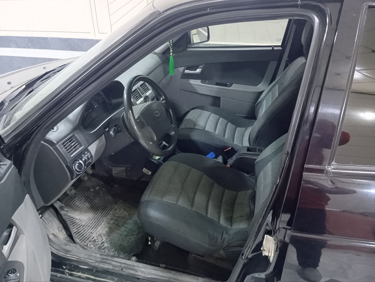 Lada priora 1.6 srochni sotiladi